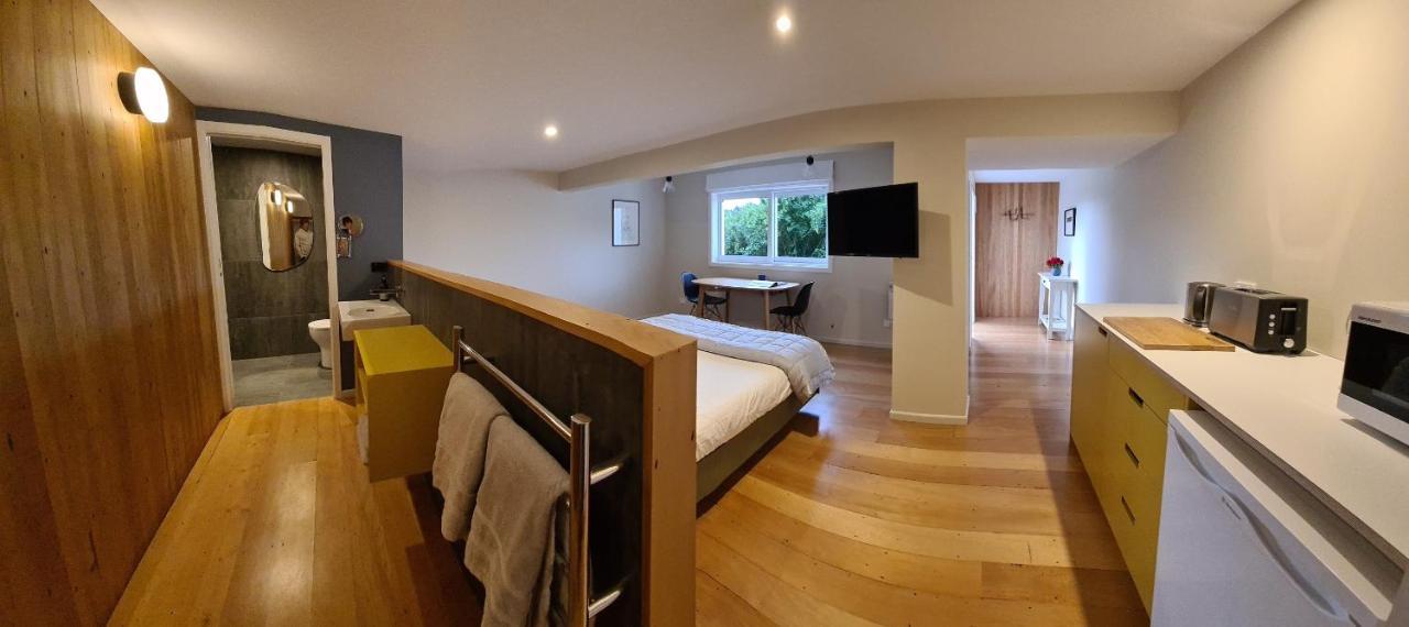 Kowhai Studio -Private Opposite Golf Course In Central Ванака Экстерьер фото