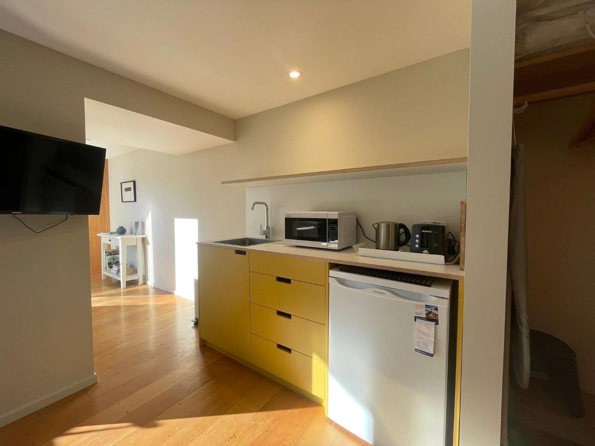 Kowhai Studio -Private Opposite Golf Course In Central Ванака Экстерьер фото