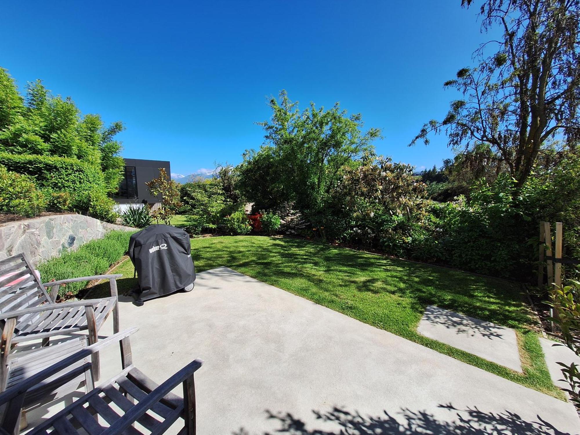 Kowhai Studio -Private Opposite Golf Course In Central Ванака Экстерьер фото